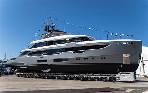 joy yacht
